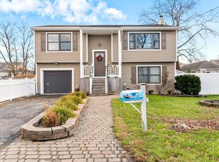 637 Monmouth Ave, Port Monmouth, NJ 07758