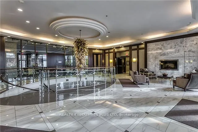 2 bed, $2,395 — Photo 1