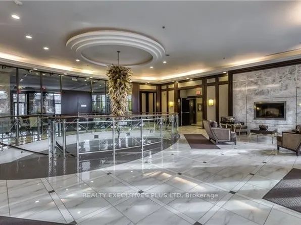 135 Wynford Dr, Toronto, ON