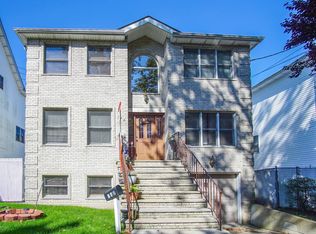 142 Hillcrest Ter, Staten Island, NY 10305