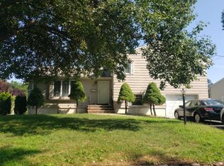 57 Post Rd, Clark, NJ 07066