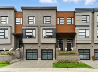 60 Arkell Rd #33, Guelph, ON N1L 0N7