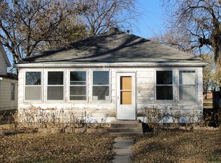 404 E 12th St, Wood River, NE 68883