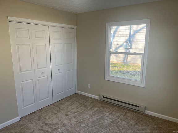 5th image of 505 E 12th St