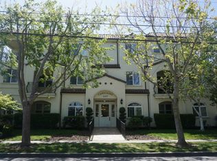 1237 Capuchino Ave APT 3, Burlingame, CA 94010