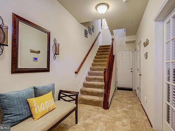 4th image of 1302 Ray Ln