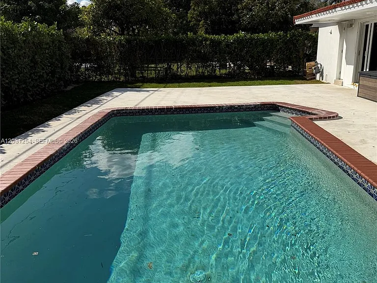 9020 SW 56th Ter — Photo 7