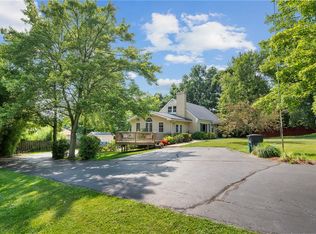 1705 Darlington Rd, Beaver Falls, PA 15010