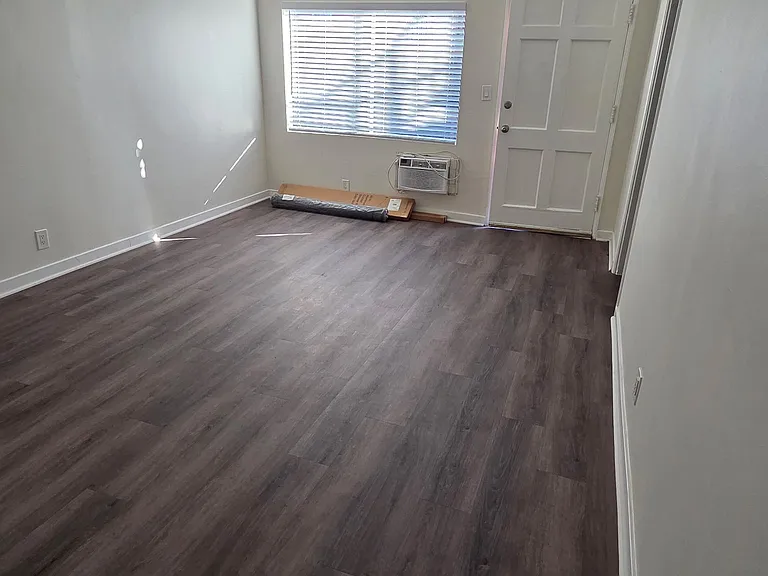 1646 N Harvard Blvd #2 — Photo 8