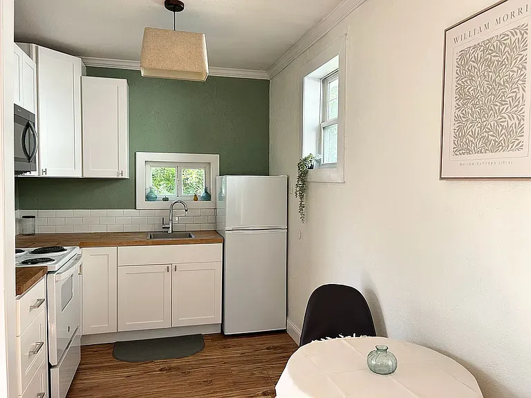 419 N F St #2 — Photo 12