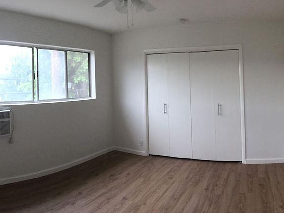 4th image of 942 N Gardner St APT 204