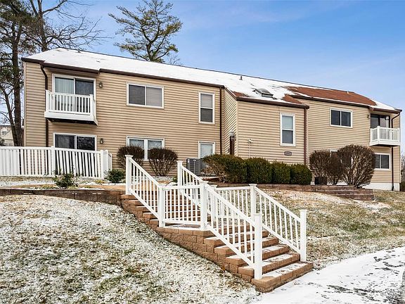 2nd image of 1307 Glendale Gardens Dr APT D