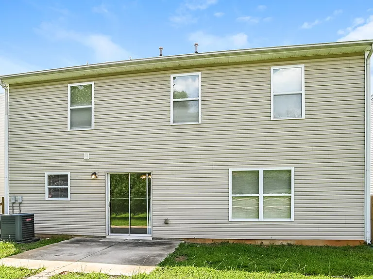 8210 Ainsworth St — Photo 16