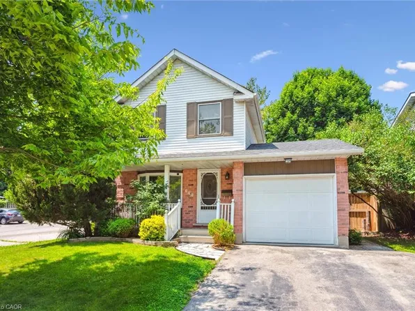 648 Hillview Rd, Cambridge, ON N3H 5H3