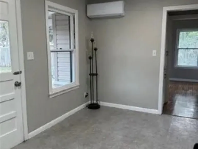 311 S Harrod St — Photo 9