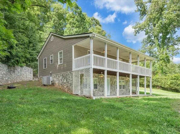 7611 Franklin Rd, Boones Mill, VA 24065