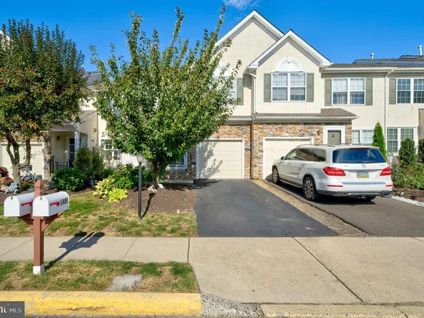 1451 Sweetbriar Dr, Jamison, PA 18929