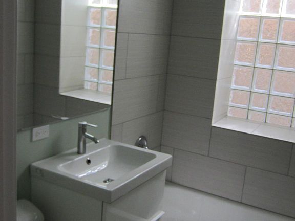 2nd image of 2756 N Ashland Ave #2