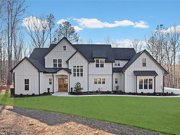 3rd image of 5567 Tyree Rd