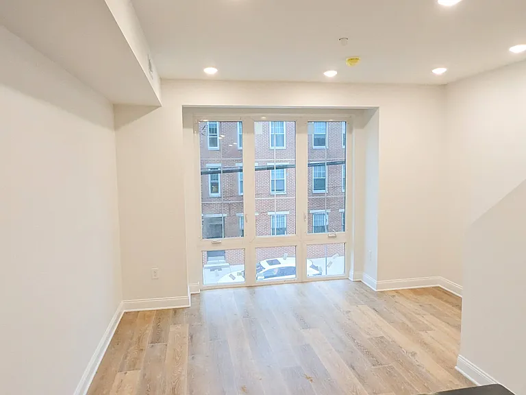 1921 N 4th St #2 — Photo 11