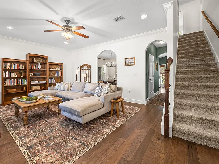 120 Mosaic Oaks Cir — Photo 11