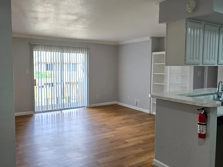 4747 Allendale Rd — Photo 49