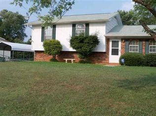 3009 Midfield Cir SE, Cleveland, TN 37323