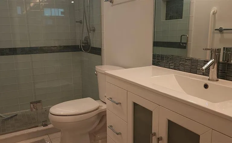 615 S Palm Ave #11 — Photo 8