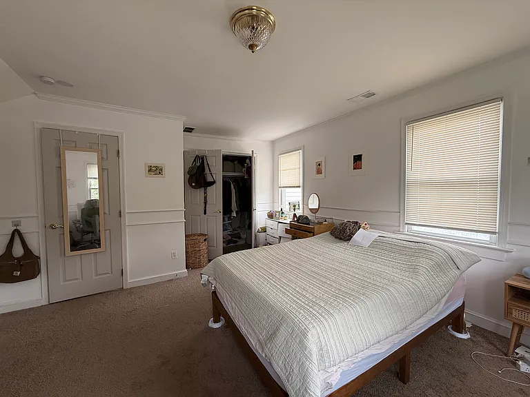 2025 N Stafford St — Photo 8
