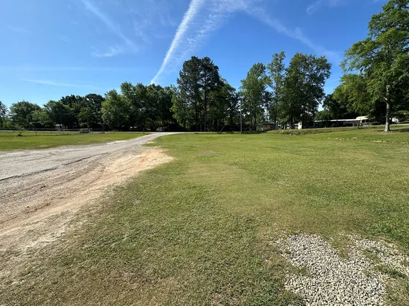 329 White Oak Dr, Eufaula, AL 36027