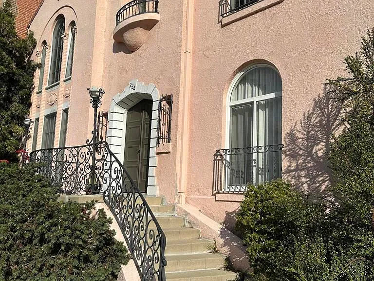 232 S Berendo St #5 — Photo 1
