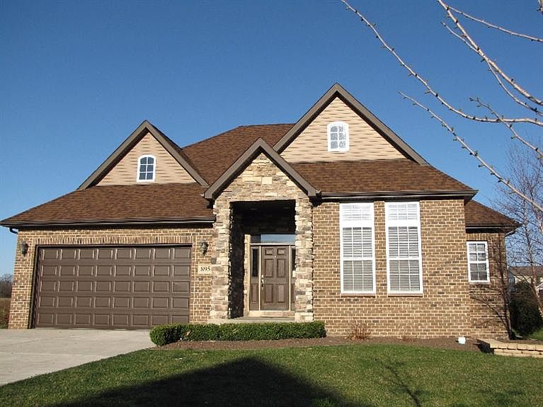 1st image of 895 Huey Dr