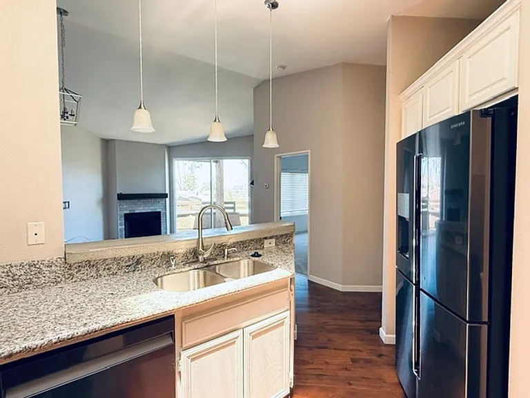 7370 Park View Ct #142 — Photo 3