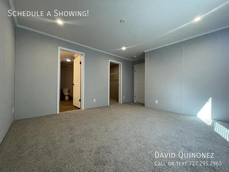 701 W Mill St #174 — Photo 4