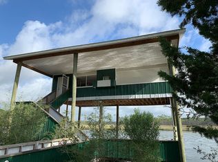 715 Mill Rd, Carrabelle, FL 32322