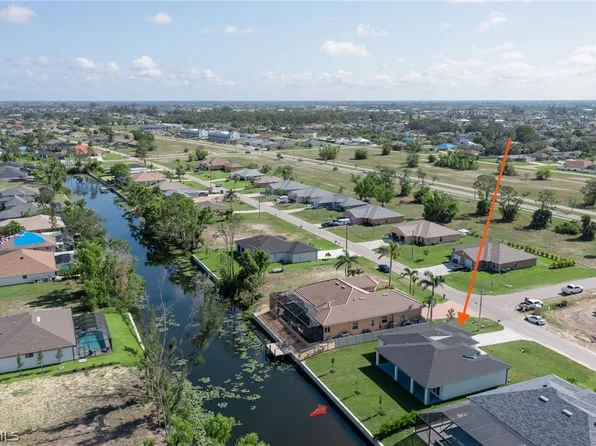 1202 SW 8th Pl, Cape Coral, FL 33991