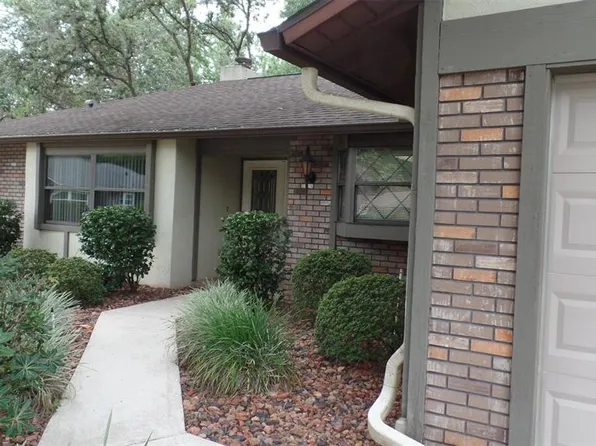 9 Moser Ct N, Homosassa, FL 34446