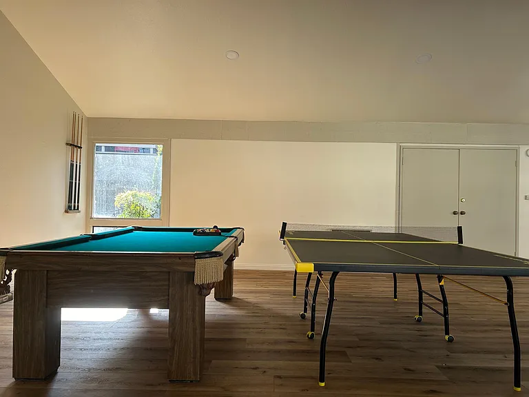 237 Streamwood — Photo 27