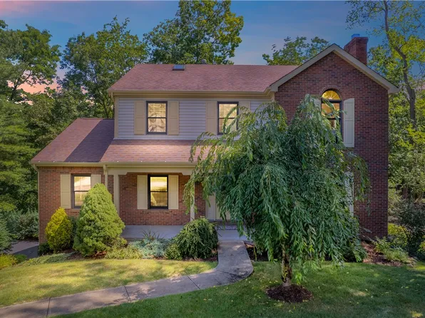 450 Clair Dr, Pittsburgh, PA 15241