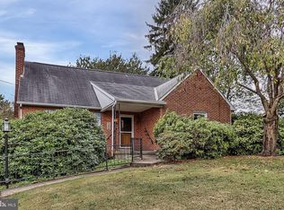 1217 Hillside Ct, York, PA 17406