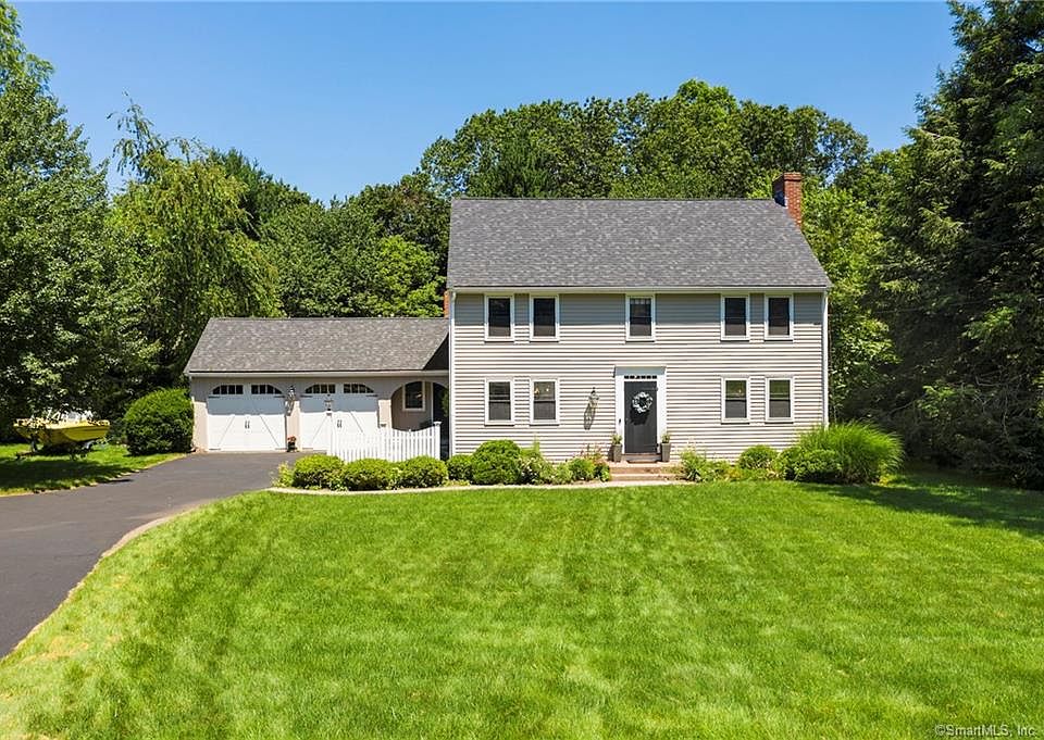 1st image of 154 Farmcliff Dr