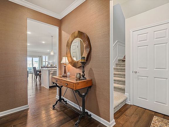 2nd image of 27 Broom Dr
