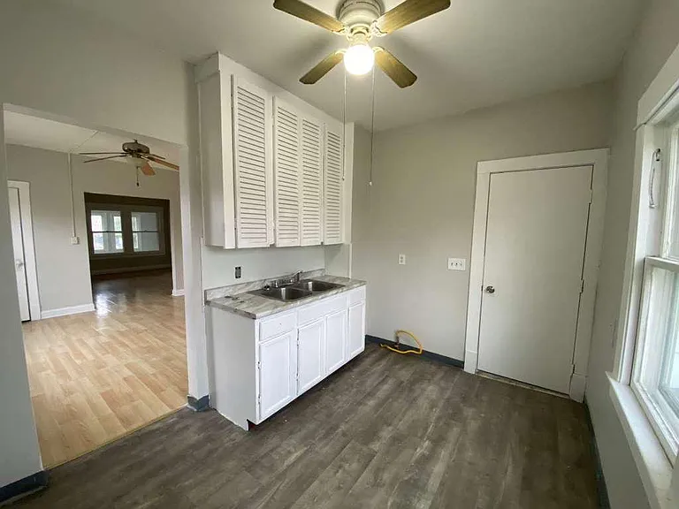 7918 Force Ave #1 — Photo 10