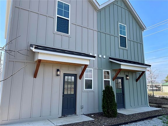 5th image of 610 W Price Ave #B