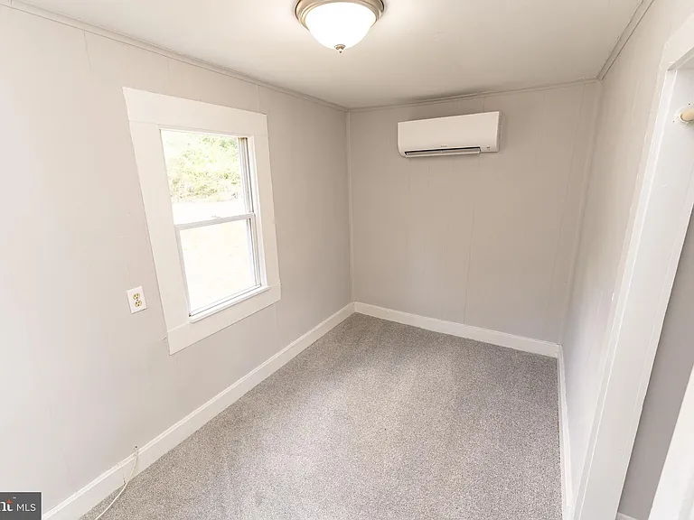 117 Davis Ln — Photo 17