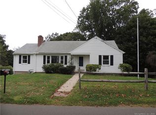 87 Hotchkiss Grove Rd, Branford, CT 06405