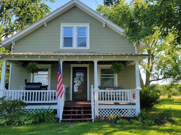 45423 County Road 374, Paw Paw, MI 49079
