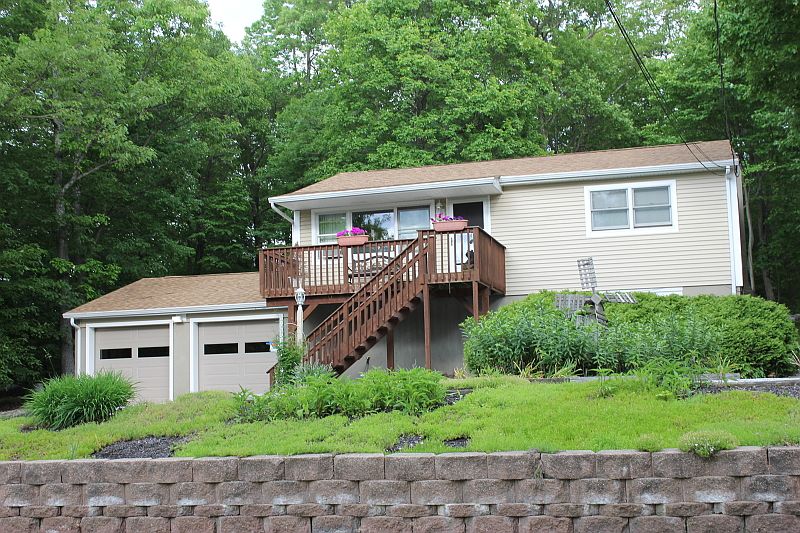 1st image of 25 Barry Dr S