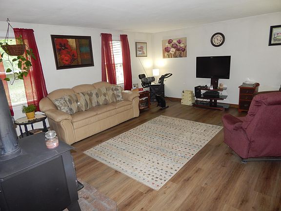 3rd image of 1 High Knoll Drive #1