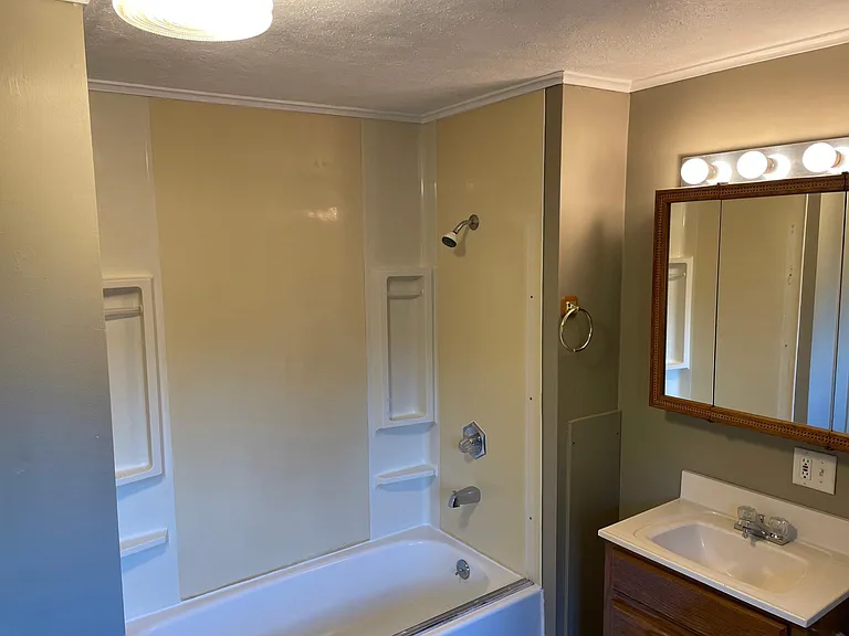 29 Adams St #2 — Photo 3
